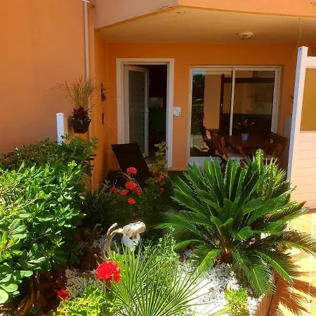 Au Coeur D'une Unique Apartment Saint-Raphael (Var)